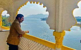 Haveli Balavh With Lake Facing Balcony